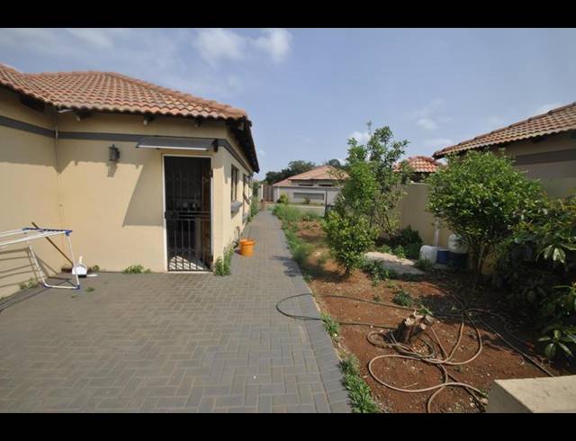 4 BEDROOM HOUSE FOR SALE IN DAWN PARK